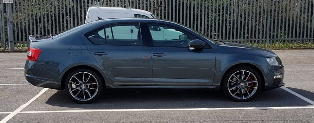 Skoda Octavia vRS Cropped.jpg