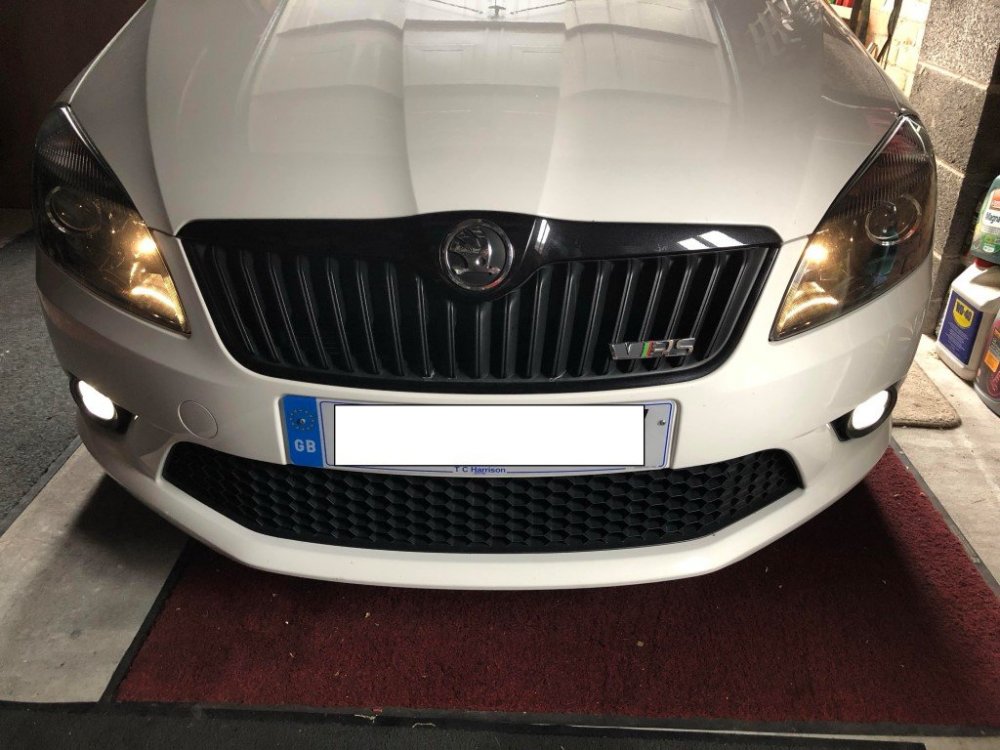 sl1 (Medium).jpg