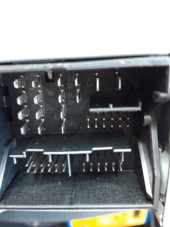 3. Existing Yeti car Radio male socket.jpg