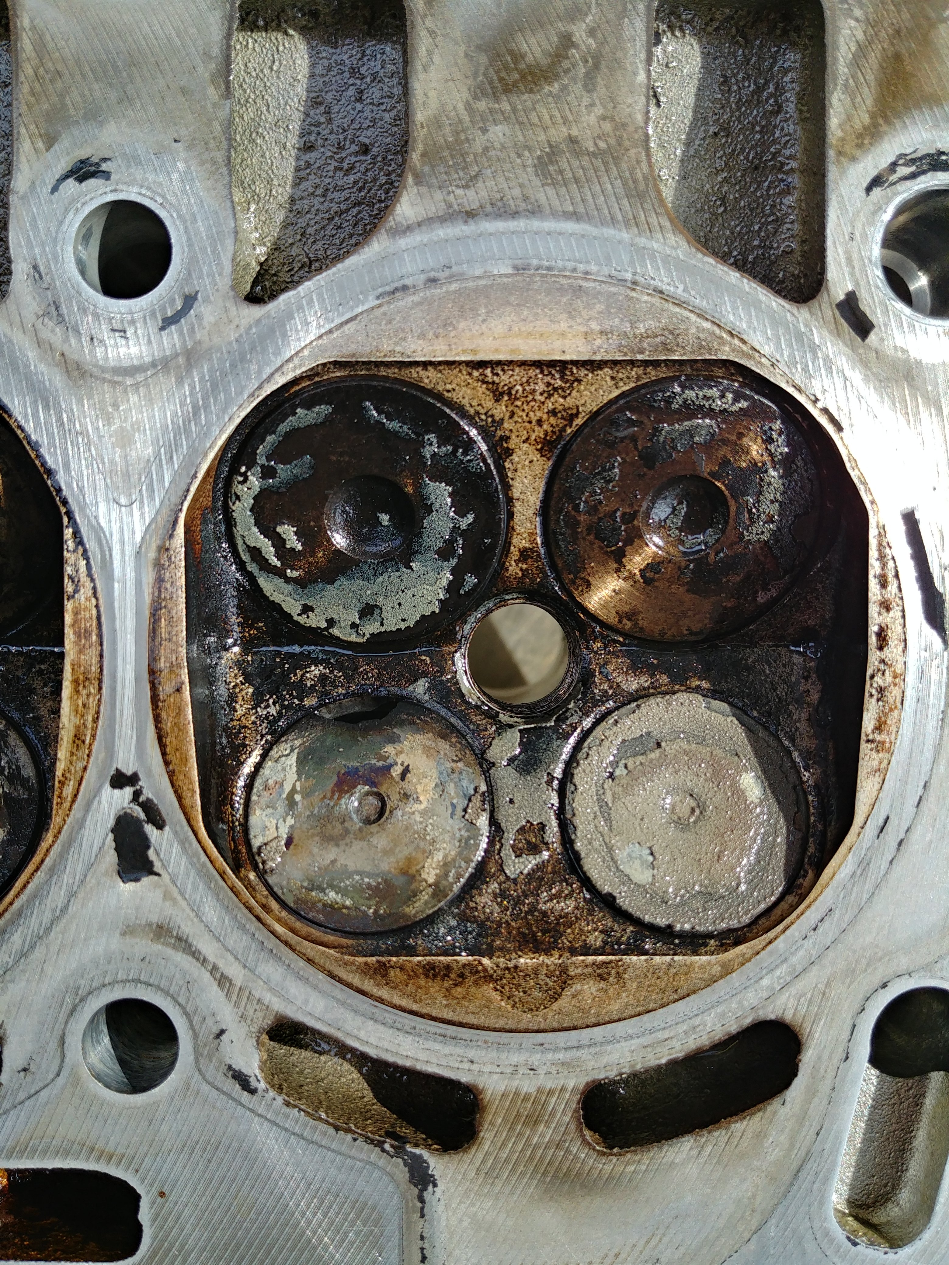 Crankshaftpulley bolt removal Skoda Fabia Mk I (19992007) BRISKODA