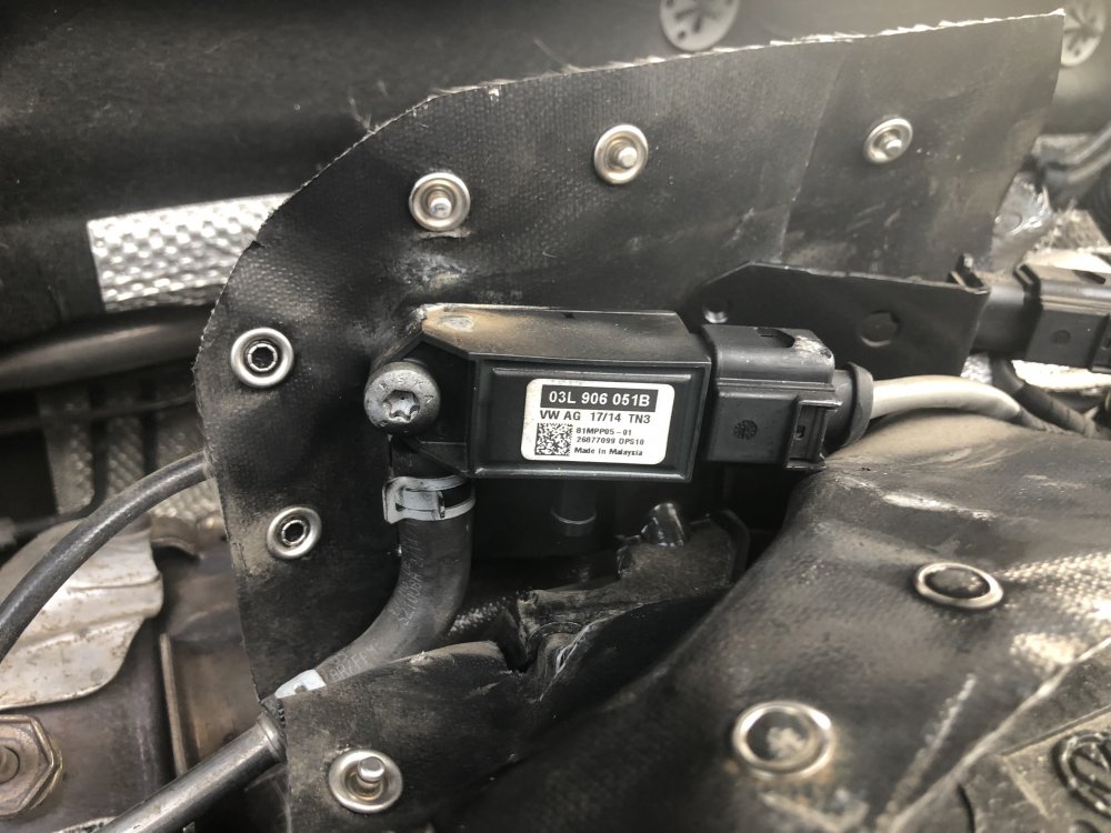 DPF Differential Pressure Sensor P2456 Skoda Octavia Mk III (2013