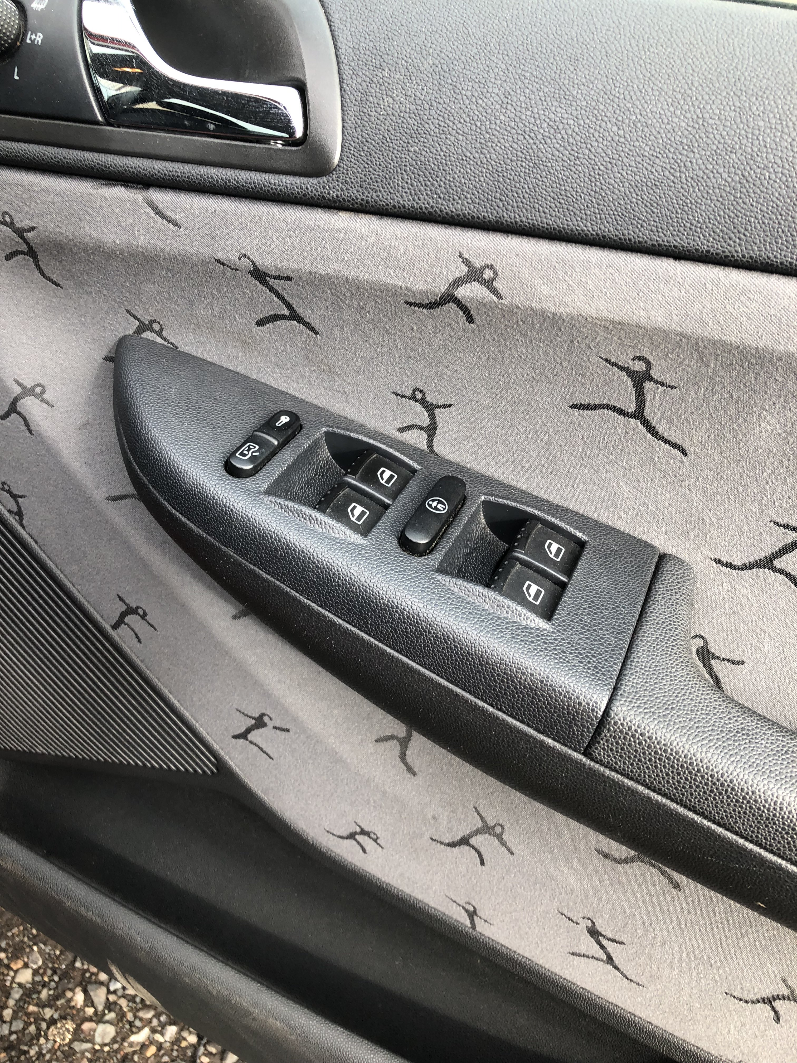 MK1 How to Remove and Install a drivers window switch Skoda Fabia