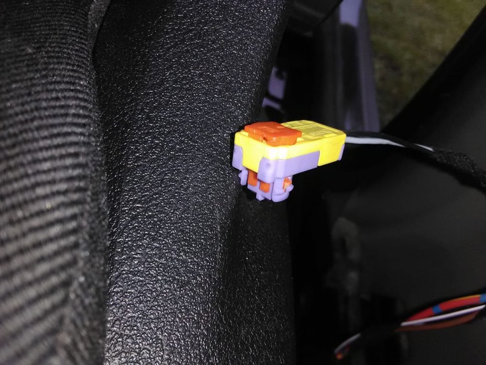 1500182560_MrMagooremovableseatbeltconnector.thumb.jpeg.fe5862069be8e7252f5aa8502a99ea7f.jpeg