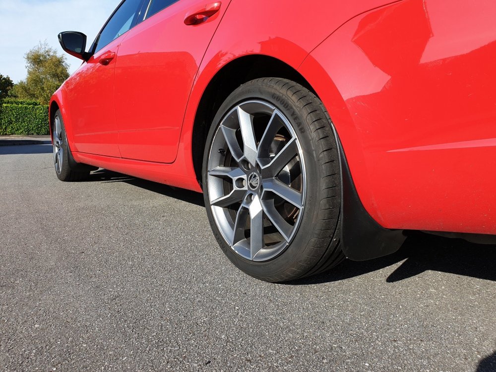 1690583780_mudflaps(2).jpg.90eeeb2641695df11b44b1926054398d.jpg