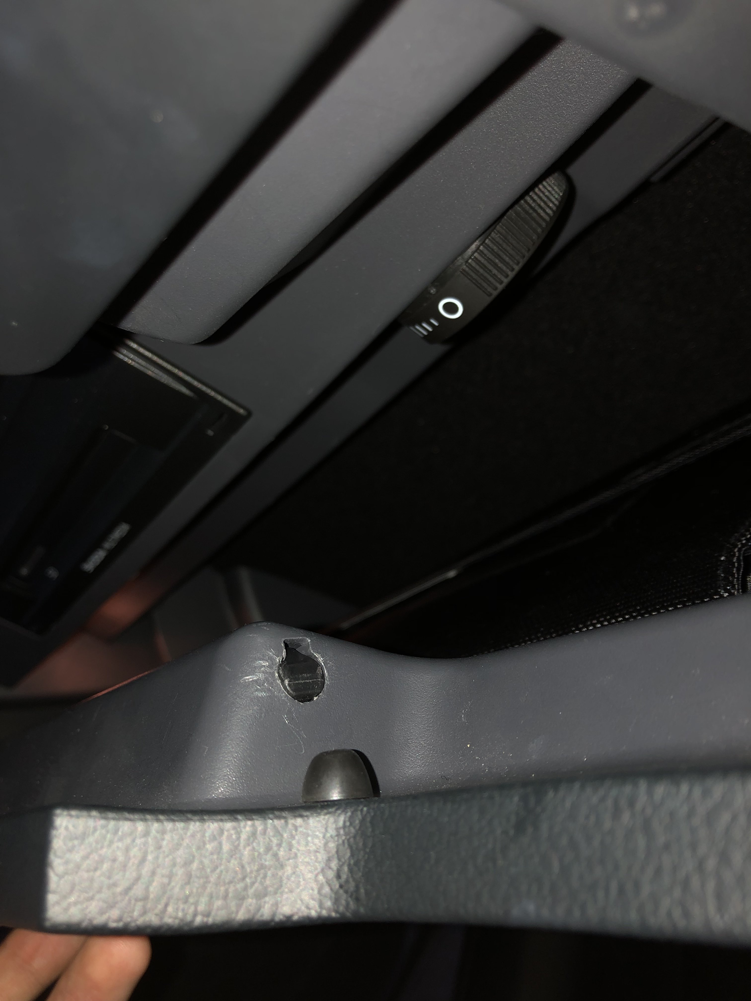 Glovebox mechanism stuck Skoda Superb Mk III (2015 2023) BRISKODA