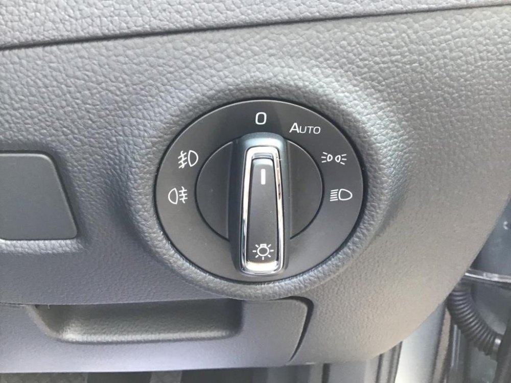 skoda-superb-estate-diesel-11069ae972d7.thumb.jpg.d95789fac03cddc30be789633e959fdb.jpg