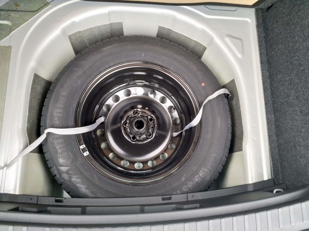 car-spare2.thumb.jpg.0f19762ee3230a7c9a7124d820495f5f.jpg