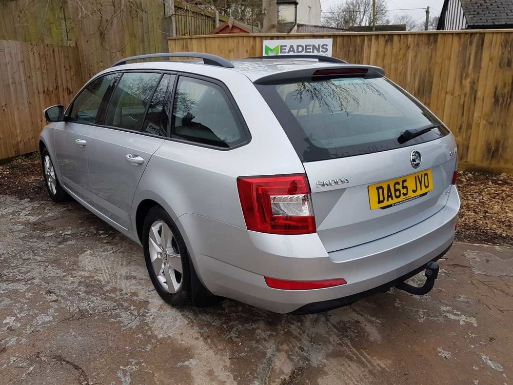 Skoda Octavia Towbar.jpg2.jpg