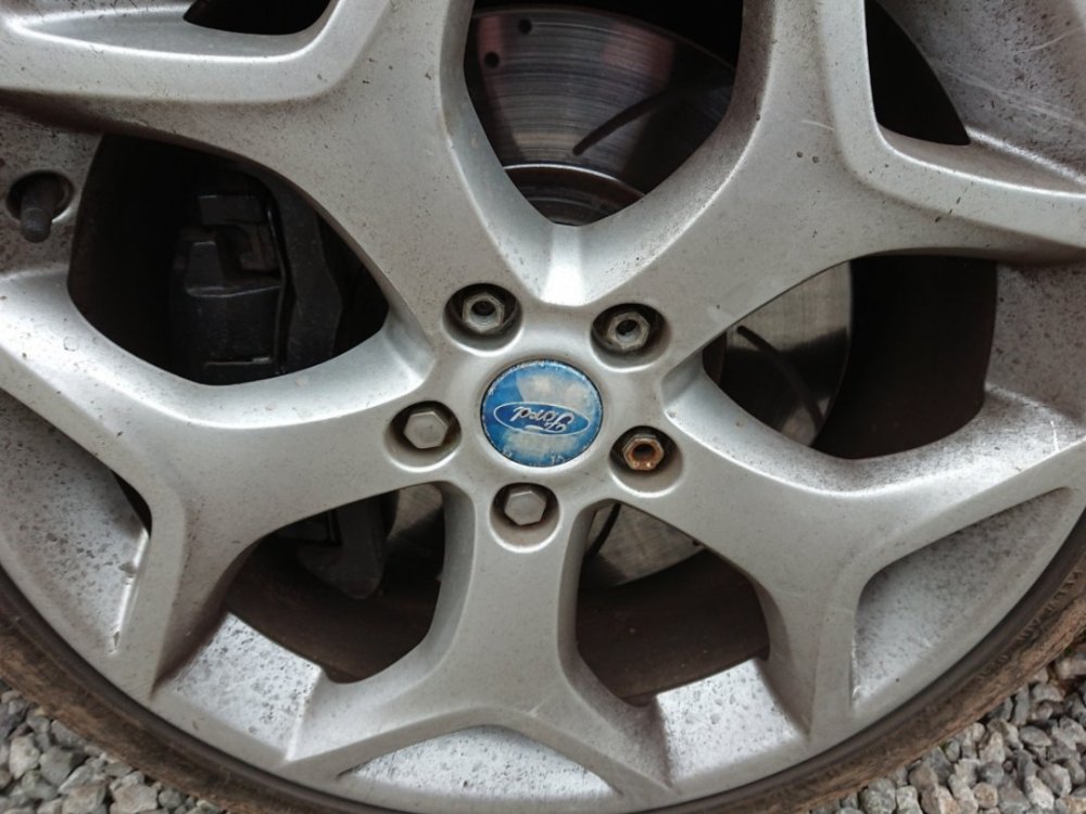 Swollen Wheel Nuts..... General Automotive Chat BRISKODA