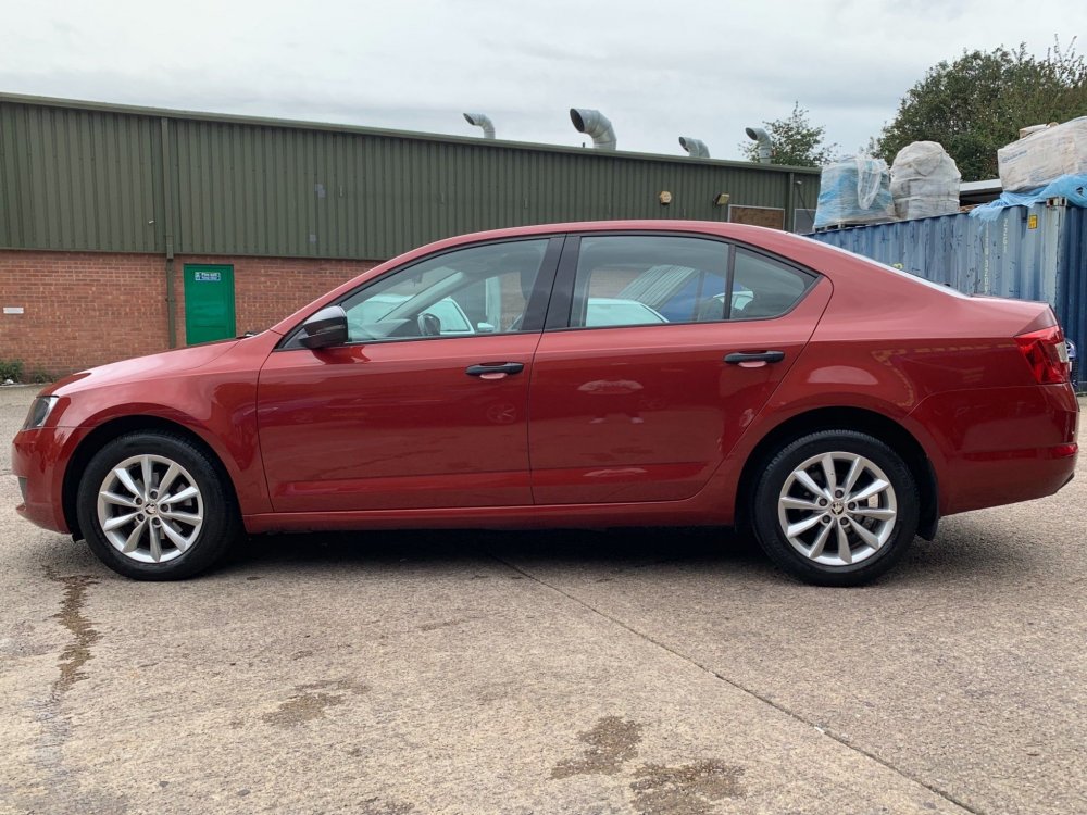 skoda999.thumb.jpg.a35dbf2508652a59a9759e0857421883.jpg