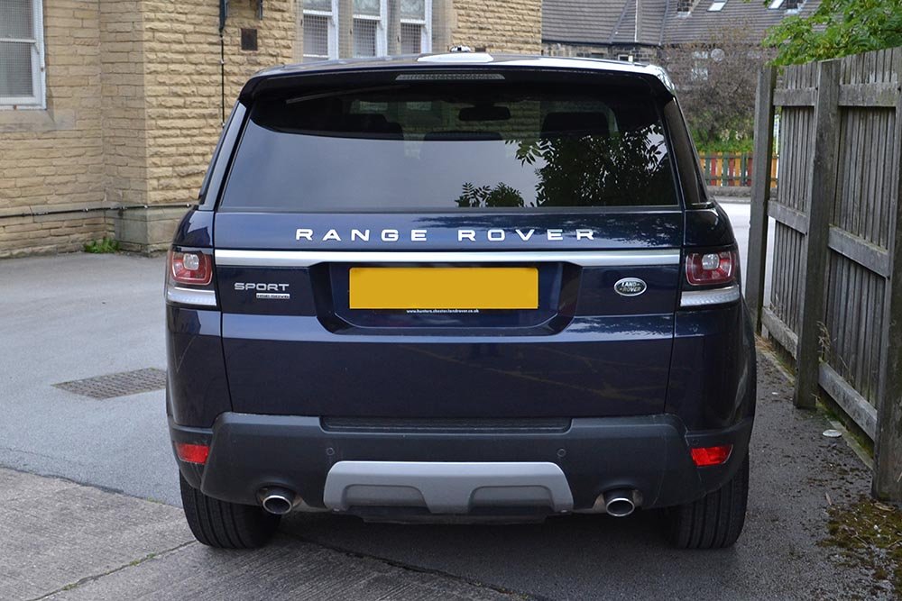 Range-Rover-Sport-Wrap-Before-Rear.jpg.92c62f1210053d9b6ba705e89a54f300.jpg