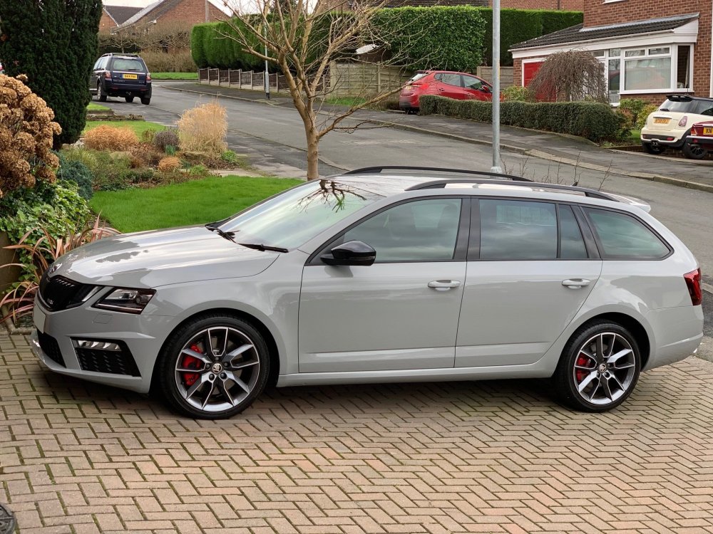 car1.jpg