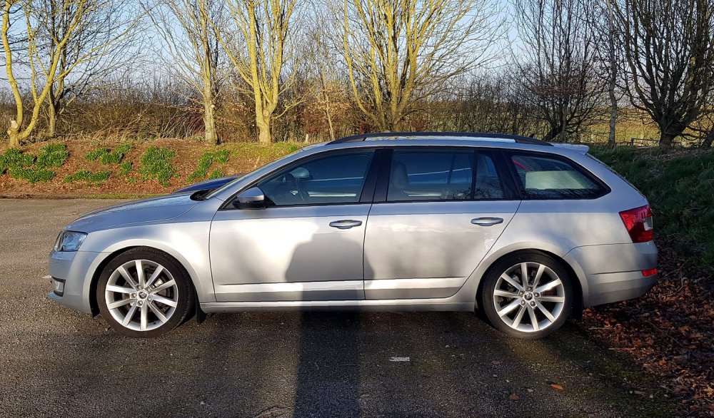 car1.thumb.jpg.a97c0c15417ecde45da41e6501508fca.jpg