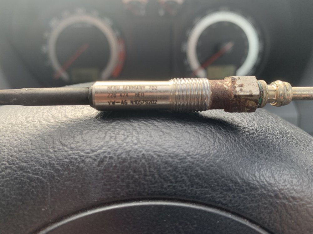 Changing Glowplugs Skoda Fabia Mk I (19992007) BRISKODA