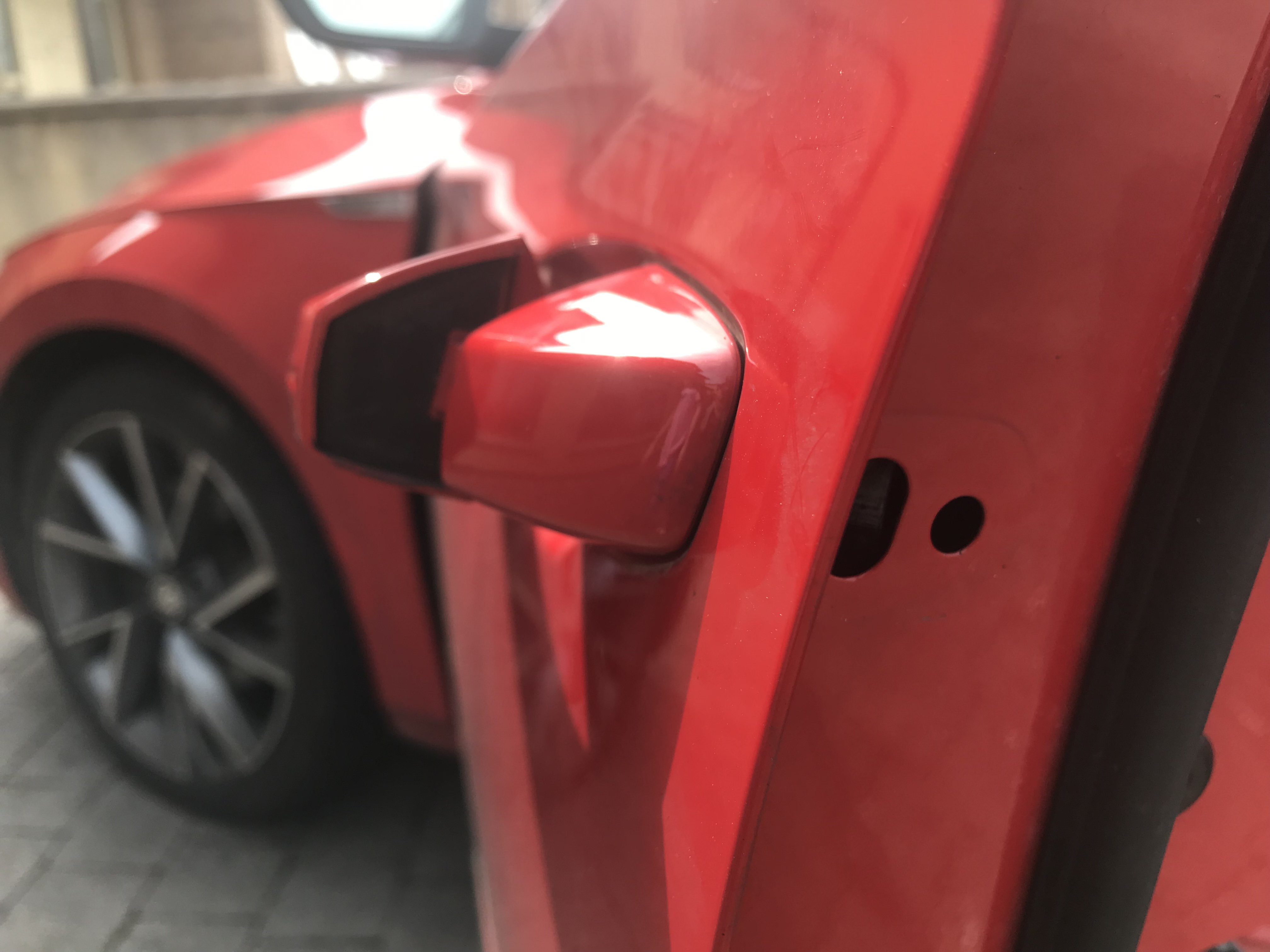 Passenger side exterior front door handle problom? Skoda Superb Mk