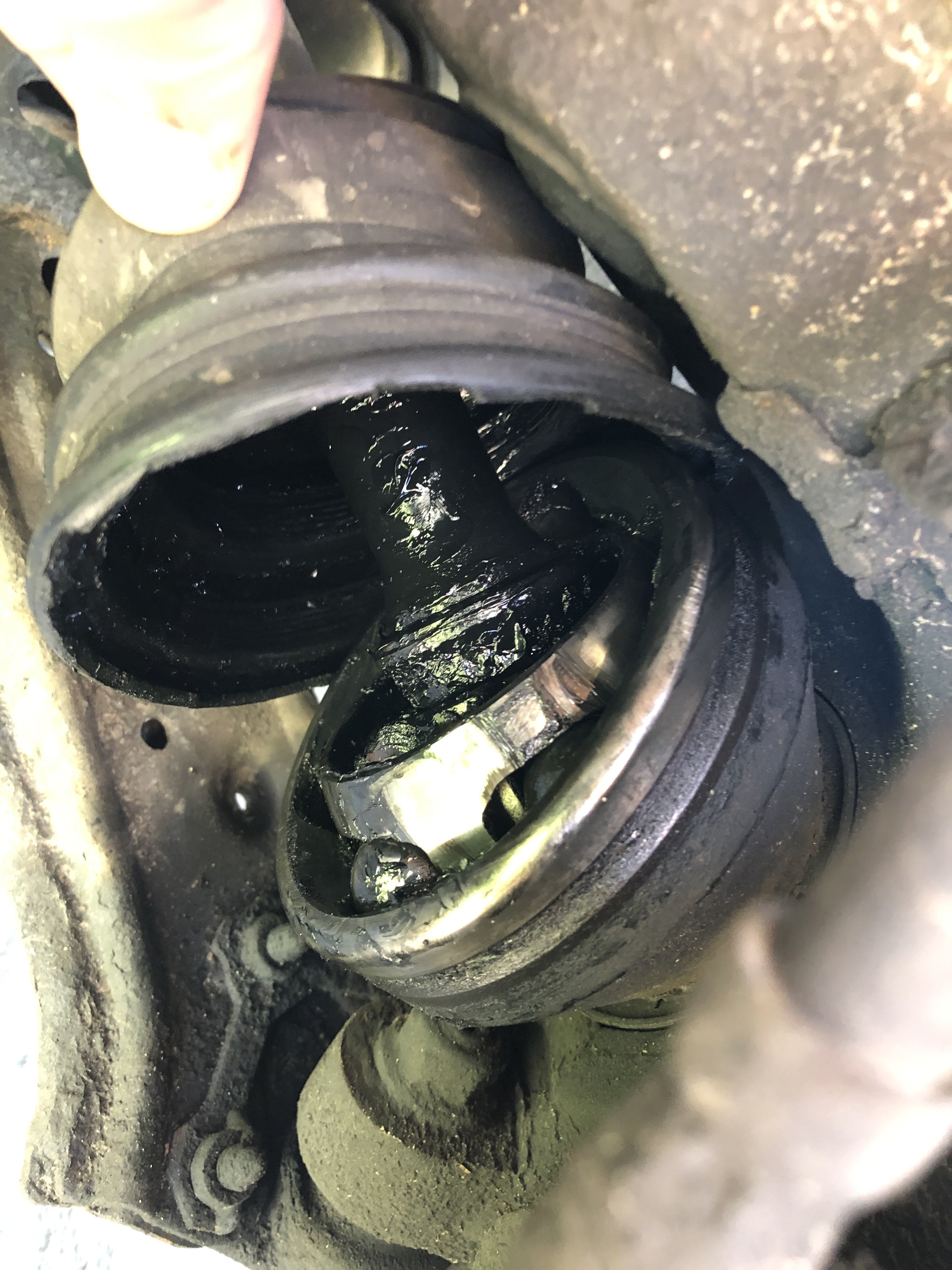 Suspension clunk on nearside vRS Skoda Fabia Mk I (19992007