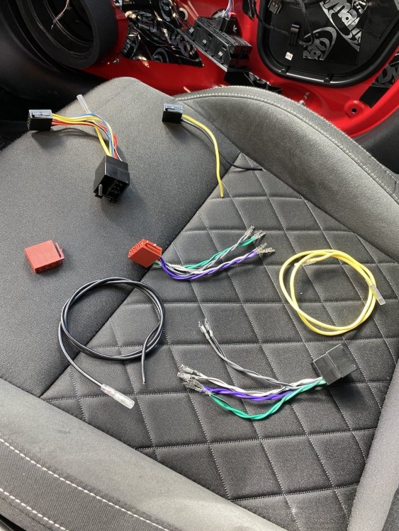 43398962_RemovedWires.thumb.JPG.e7105d9e0a4625a0239997639ecff1b6.JPG