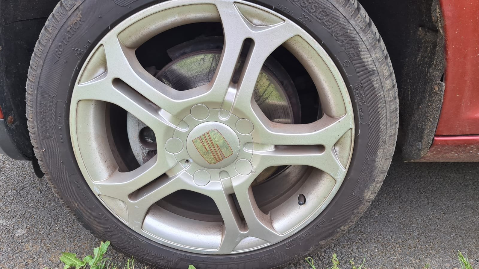 Replacement alloy centre caps