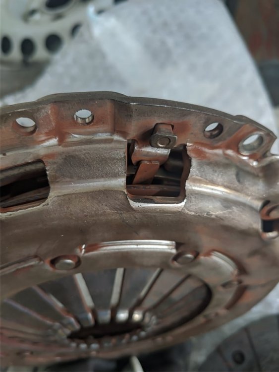 Problems with newly replaced tdi clutch Skoda Octavia Mk III (2013