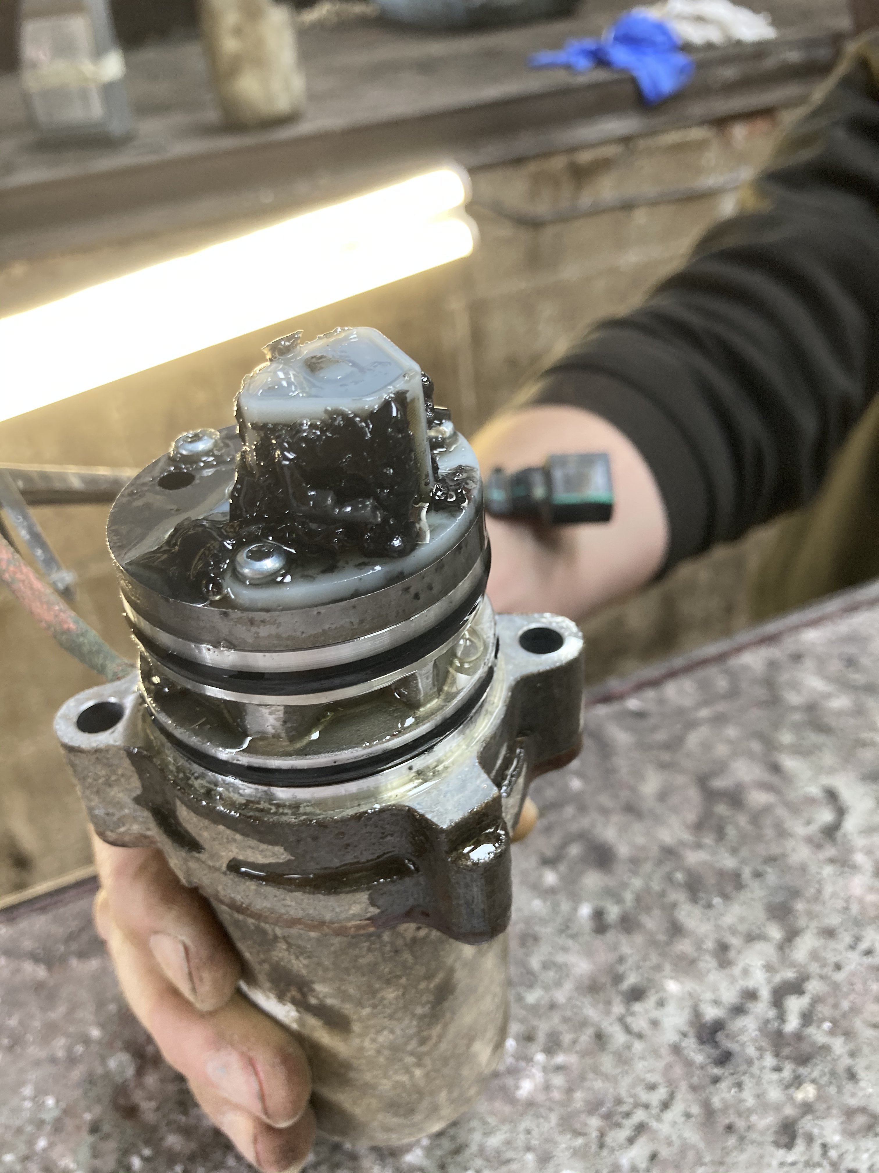 Haldex Pump filter blocked. - Skoda Octavia Mk III (2013 - 2020) - BRISKODA