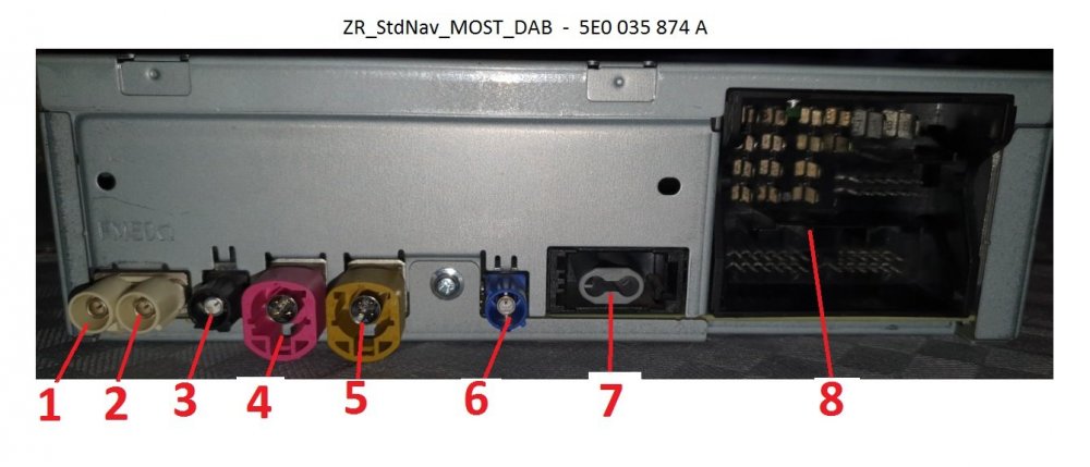 5E0035874A.jpg