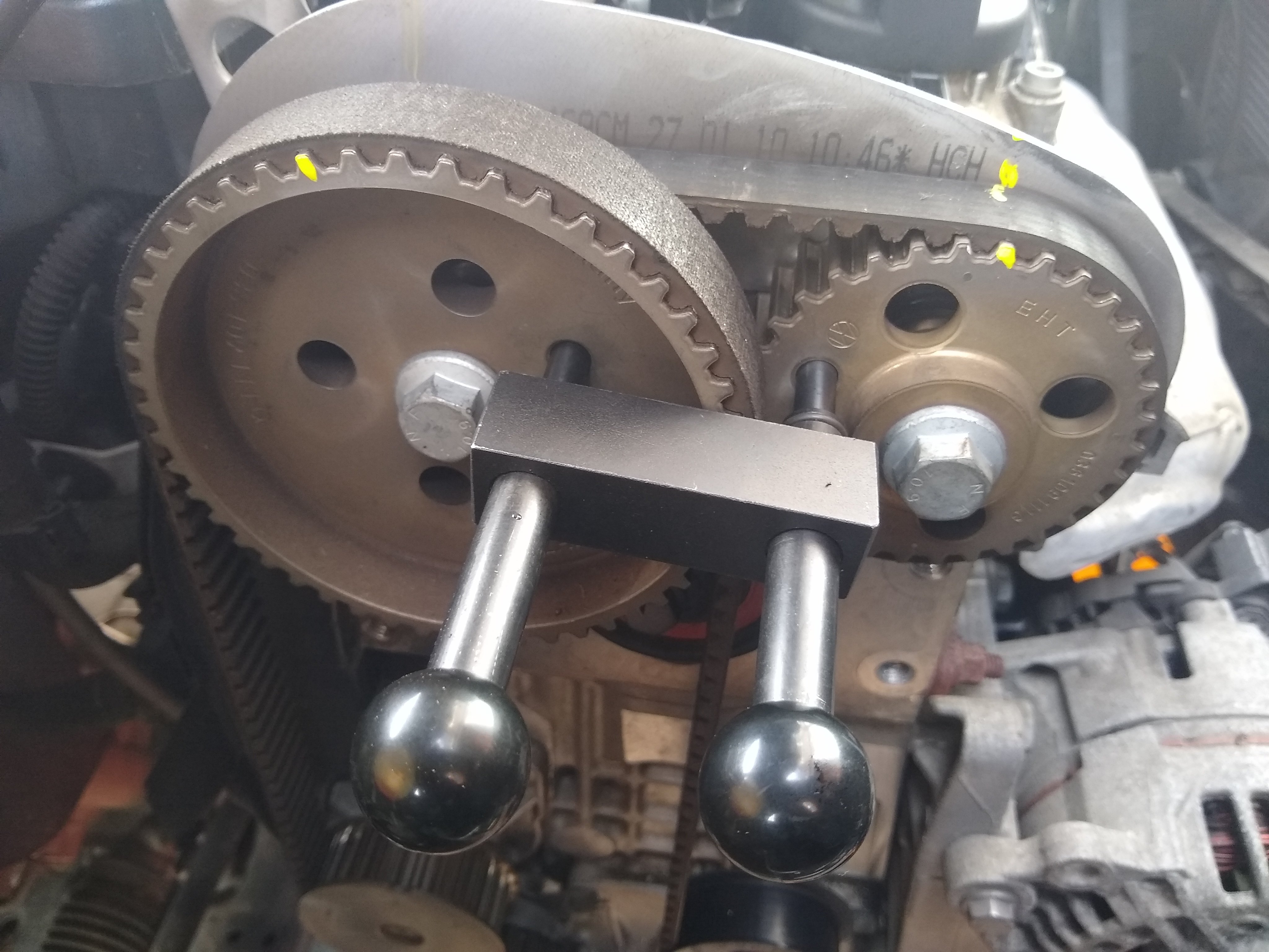 1.4 MPI petrol crankshaft pulley bolt torque setting Skoda Roomster