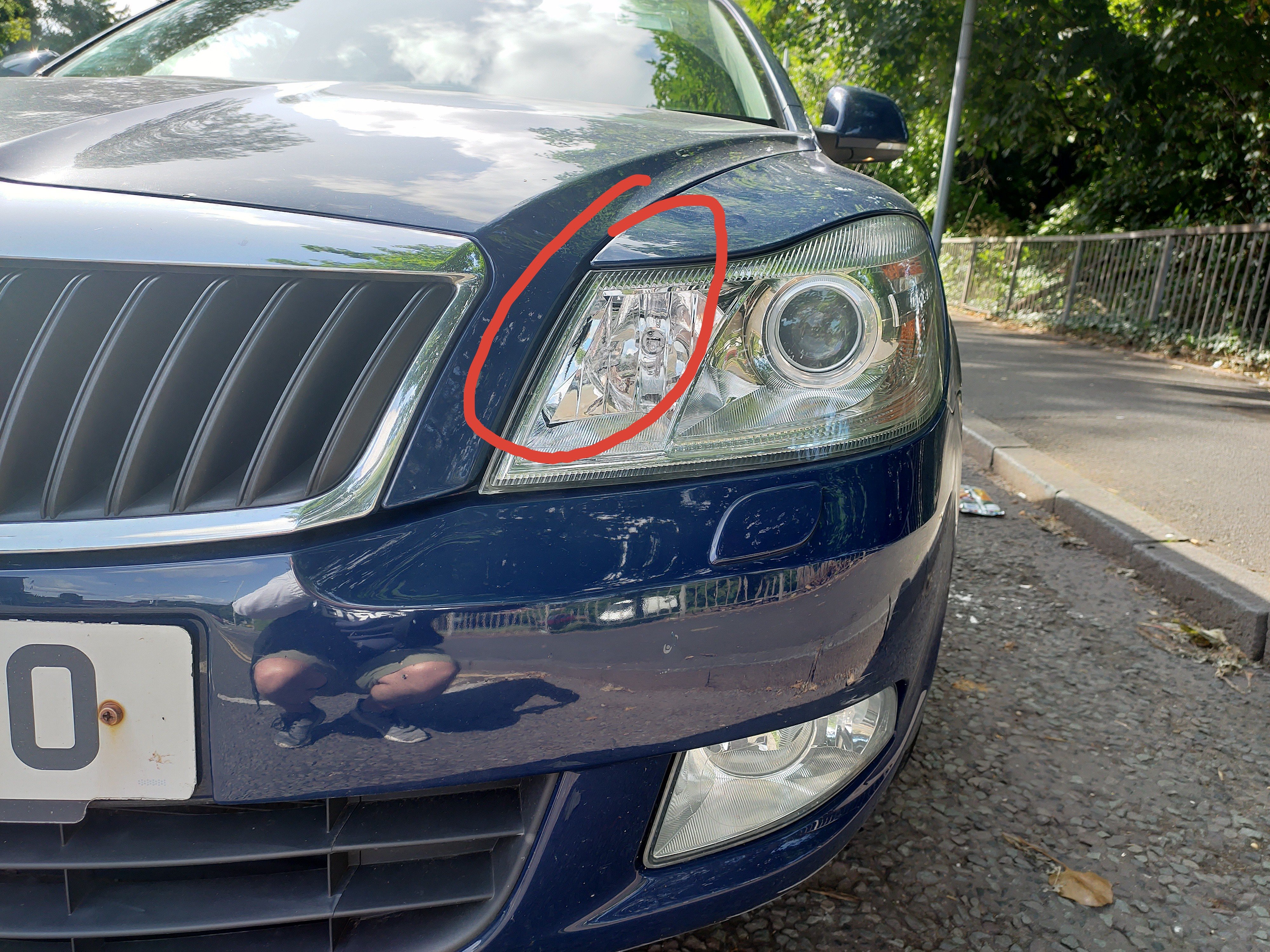 Front parking lights fuse