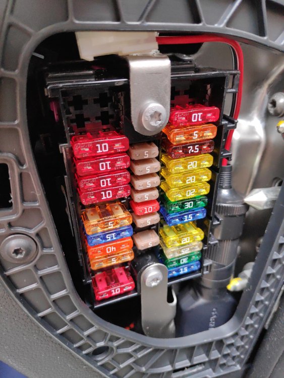 yeti fusebox.jpg