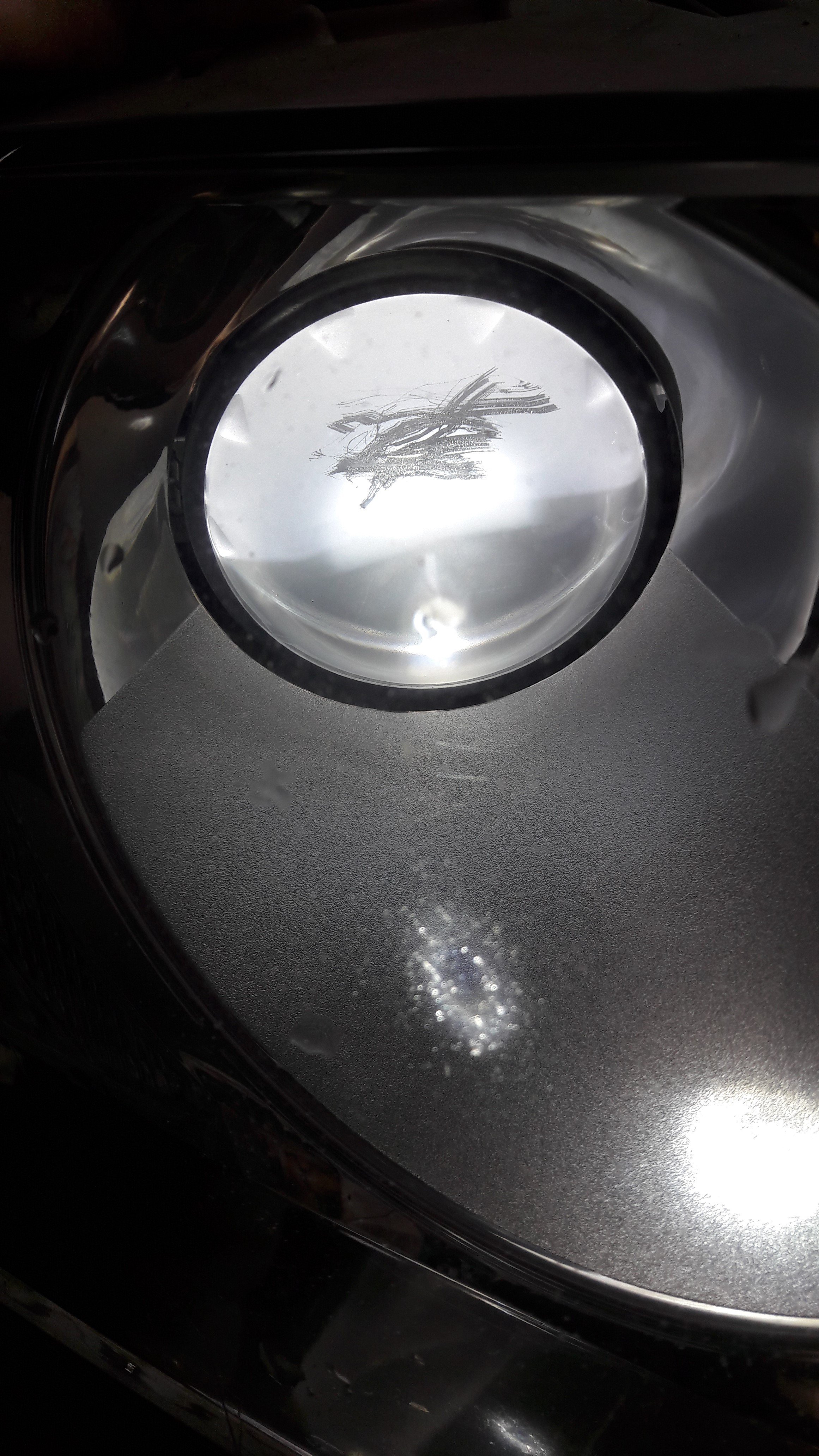 Do Xenon HID headlamp bulbs fade over time? Skoda Octavia Mk II (2004