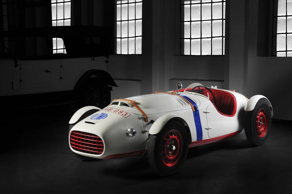 75190661_141114-skoda-966-supersport-003-1920x1275(1).thumb.jpg.6a4c310ea7e8698005b03cf221a0ad87.jpg
