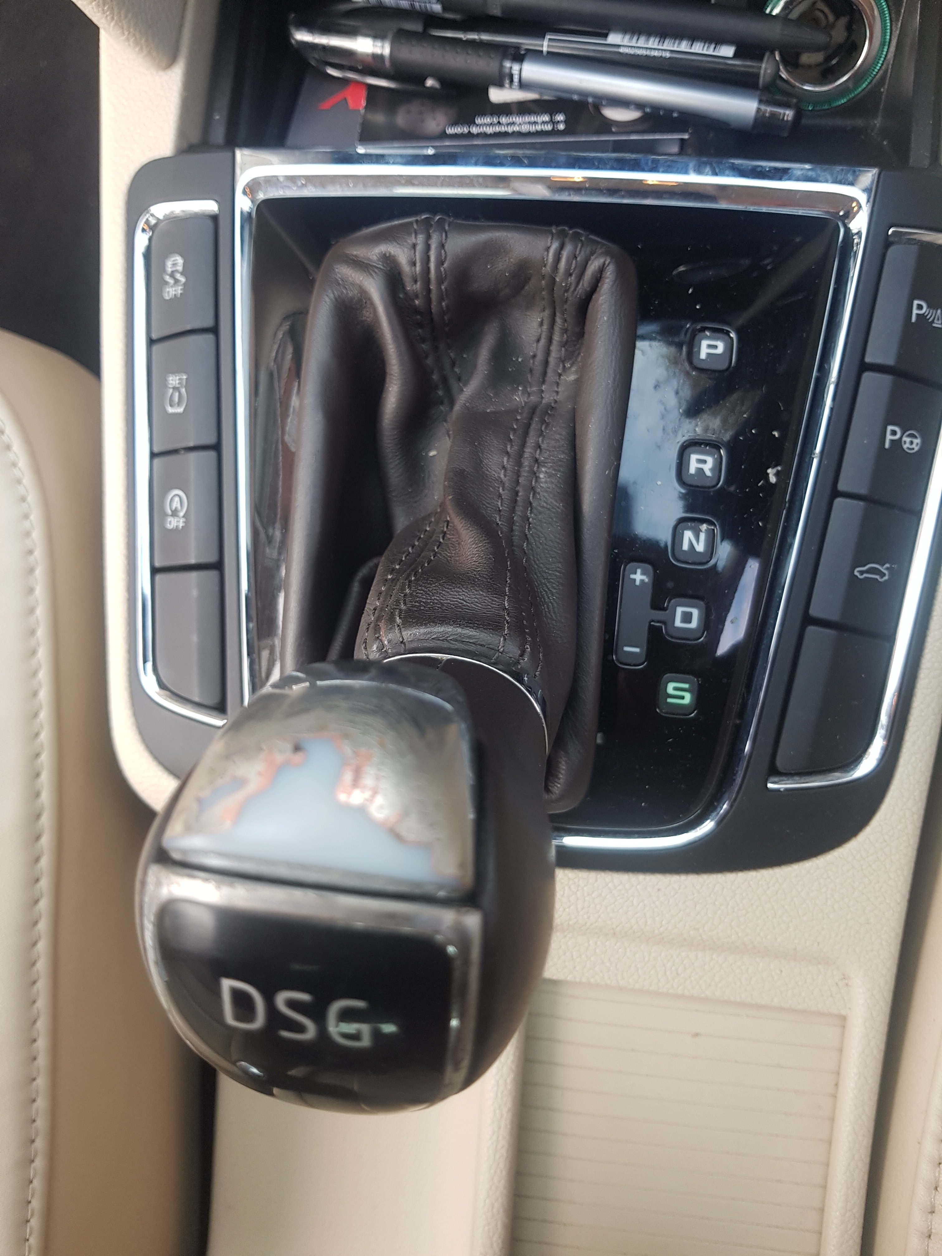 Replacement DSG gear knob Skoda Superb Mk II (20082015) BRISKODA
