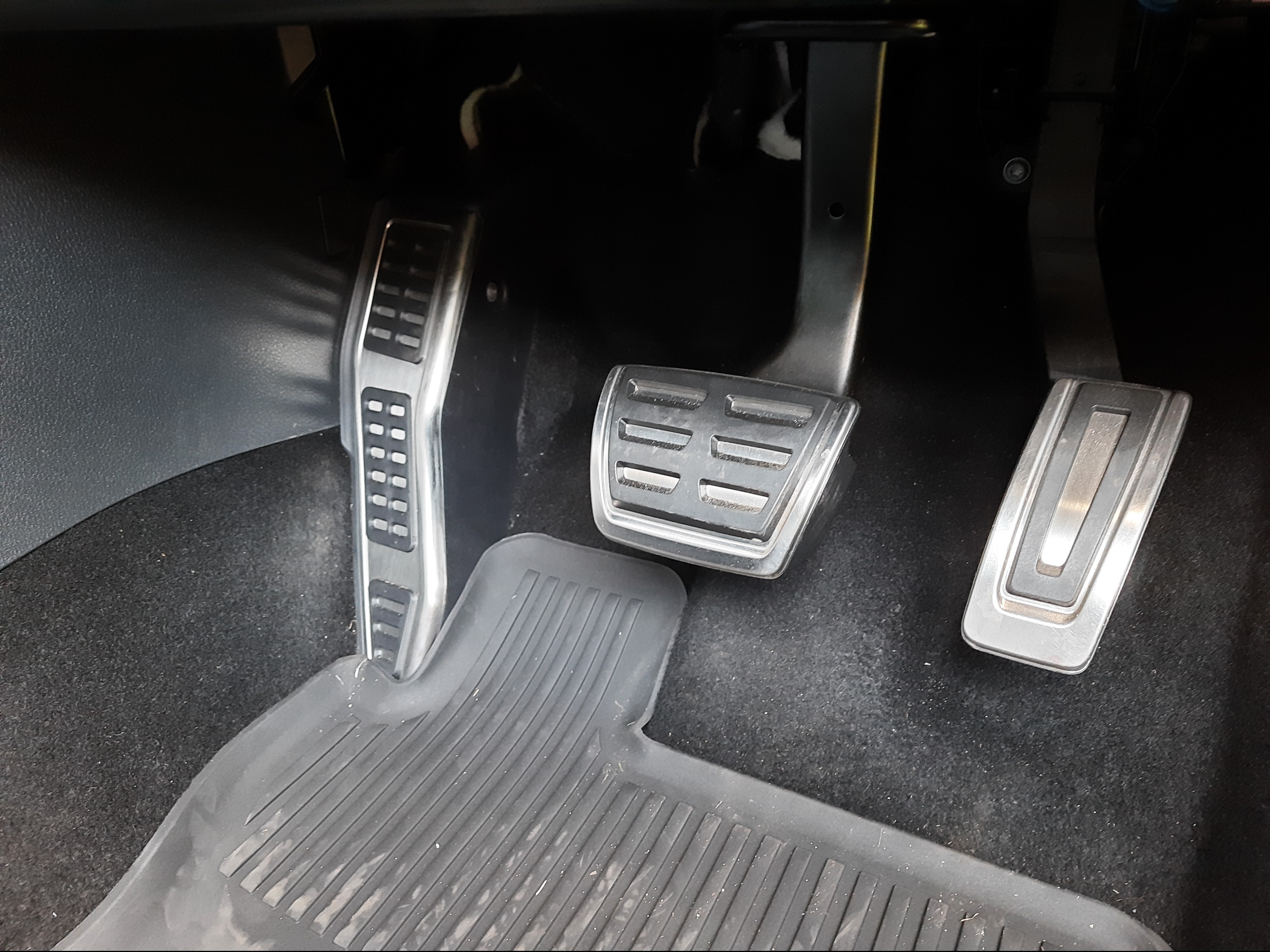 VW GTI Audi S-Line Seat R Skoda RS Sportpedale Pedalabdeckung DSG VW GTI Audi S-Line Seat R Skoda RS Sportpedale Pedalabdeckung DSG