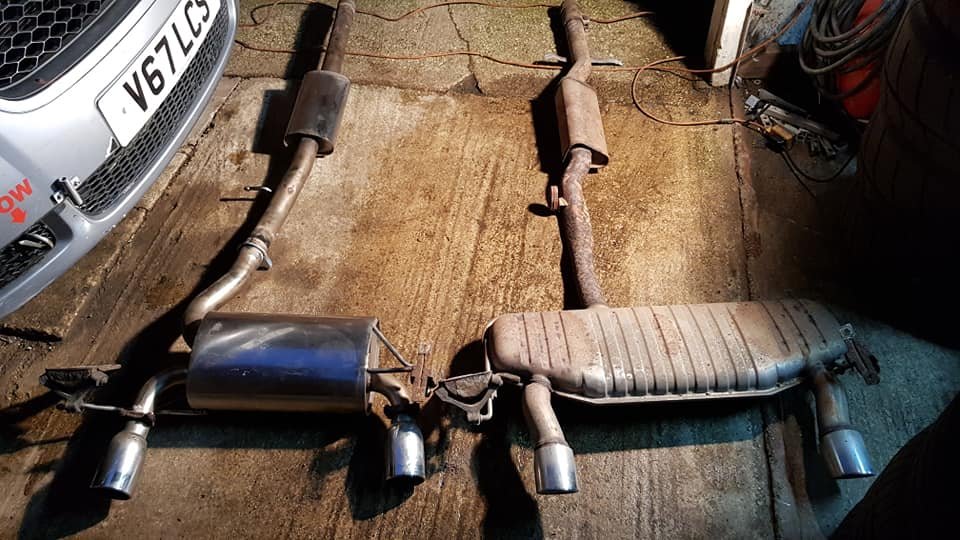 exhausts.jpg.371d731d2189483f8e26d77b1546aa2f.jpg