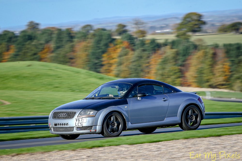 donington2.thumb.jpg.cf780f9bed63353cec4ae02ff159636c.jpg