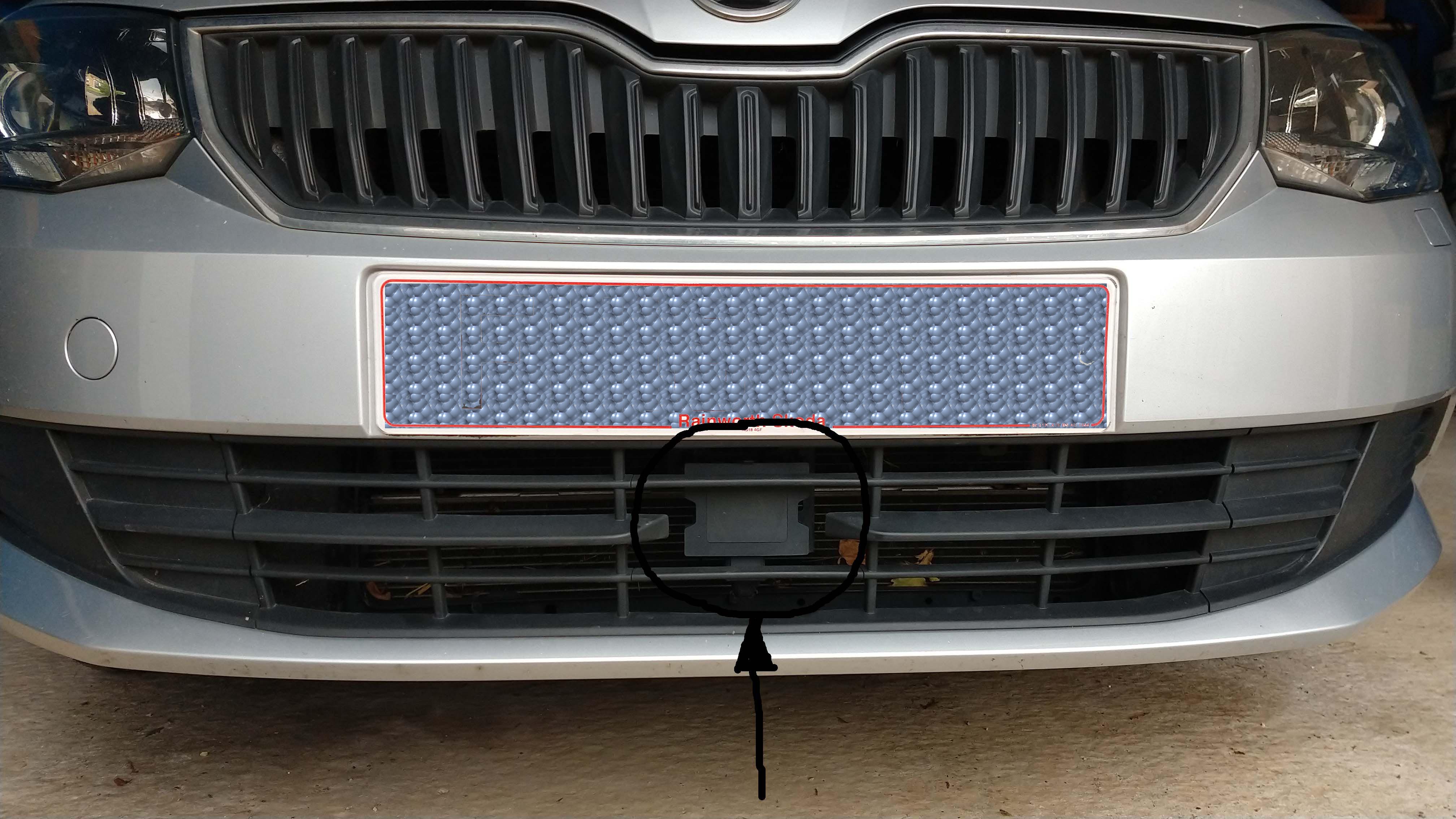 Skoda fabia clearance bumper grill