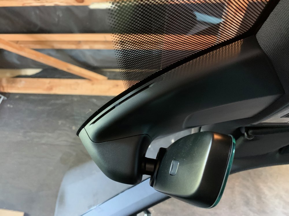 Remove rear view mirror surround on MY20 Skoda Superb Mk III (2015