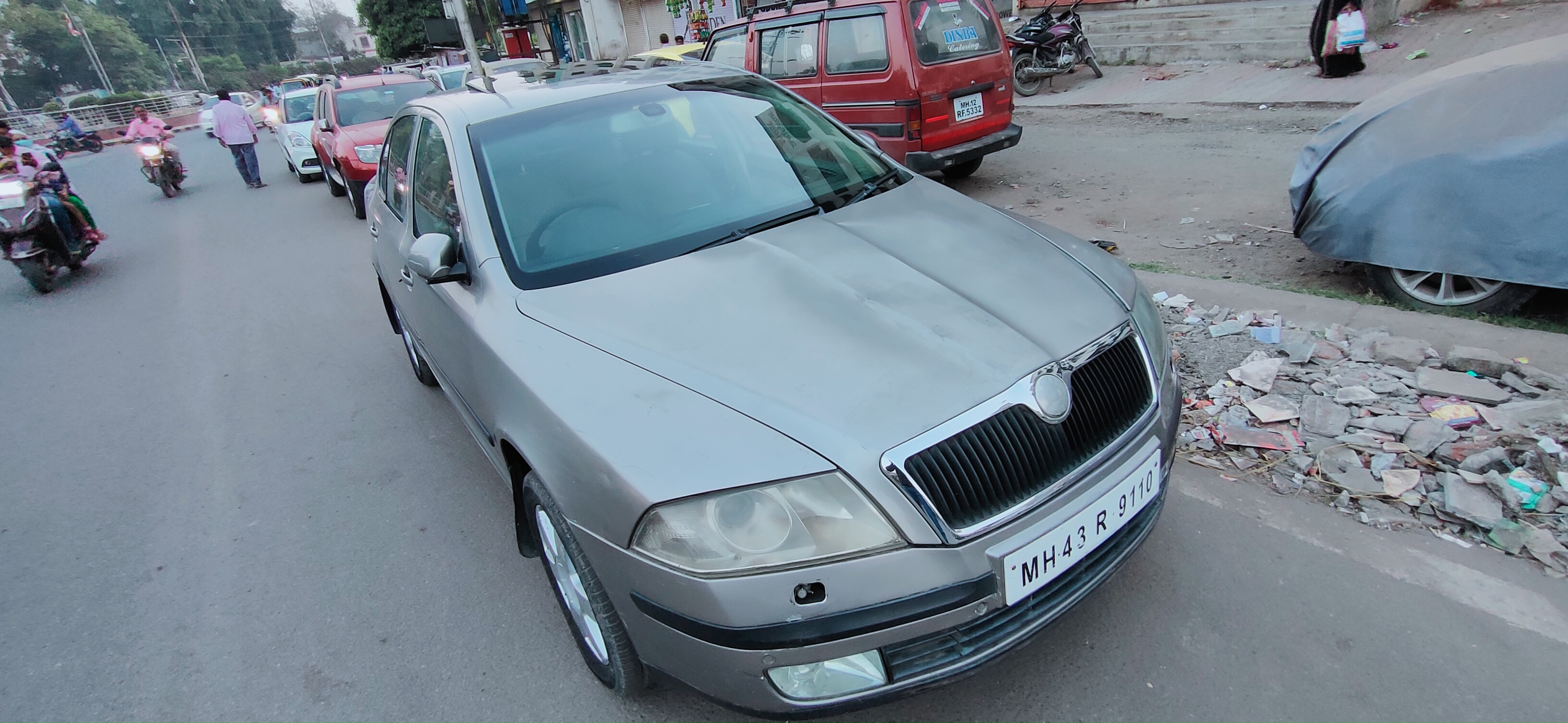Skoda Octavia2 battery current get on and off in dat temperature