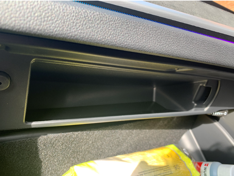 Glove box what is it for? Skoda Octavia Mk IV