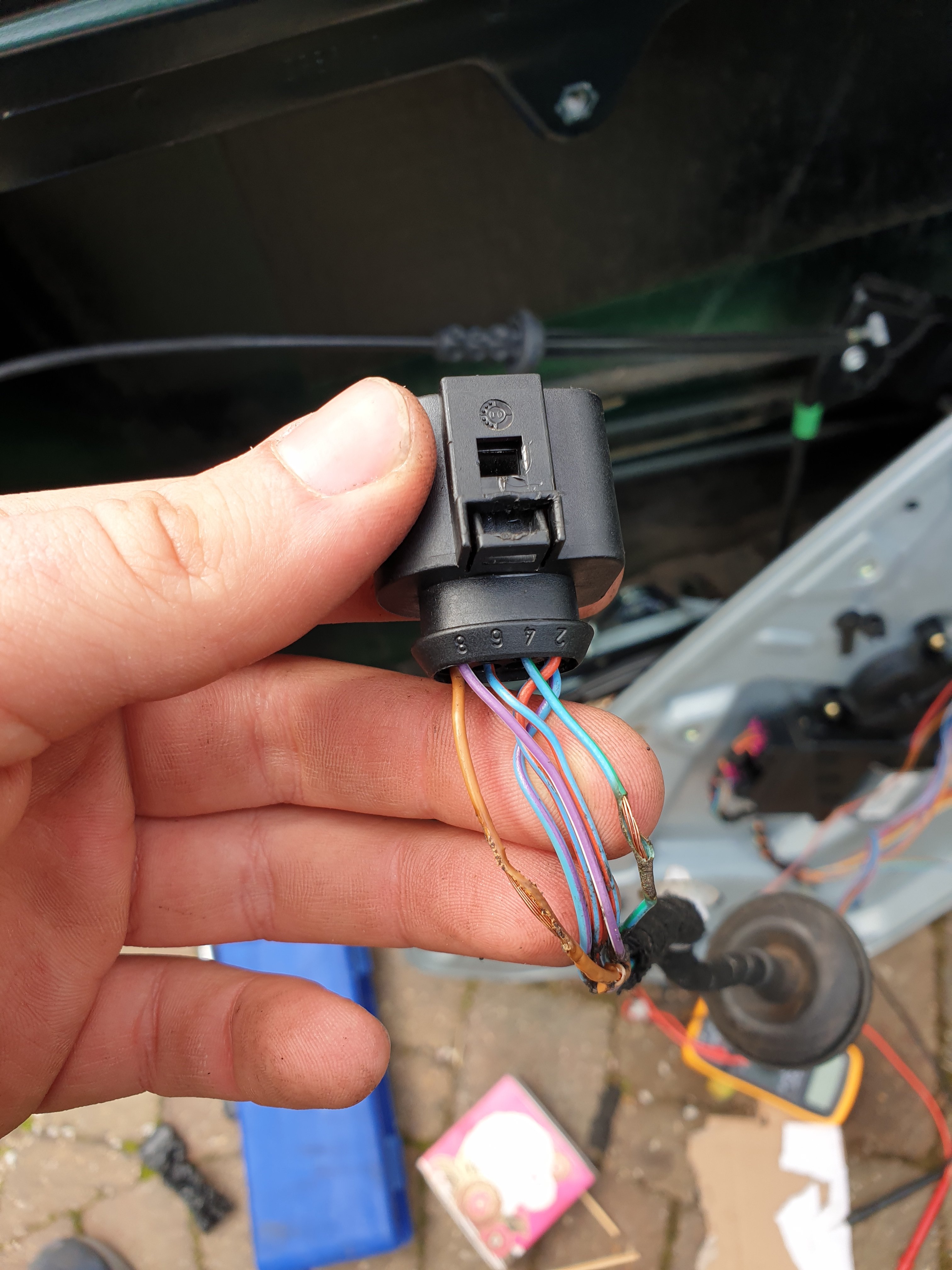 passenger door lock and red door light. Skoda Fabia Mk I (19992007