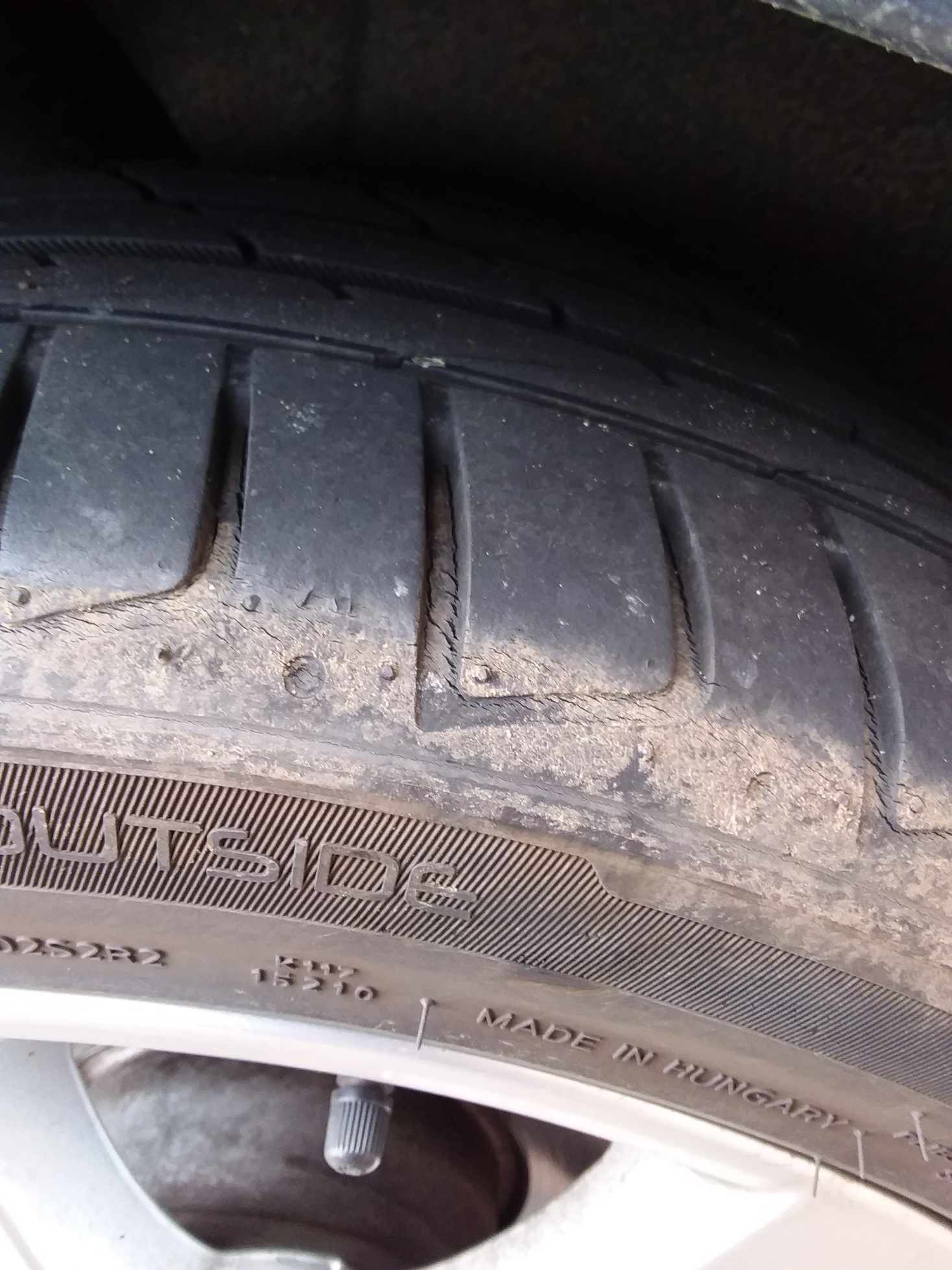 OEM Hankook tyres cracking Tyres & Wheels BRISKODA
