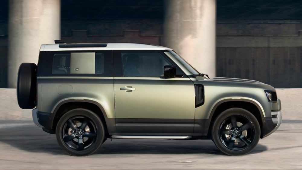 2022-land-rover-defender-specs.thumb.jpg.11a6e9d75443967eb244946642ca99aa.jpg