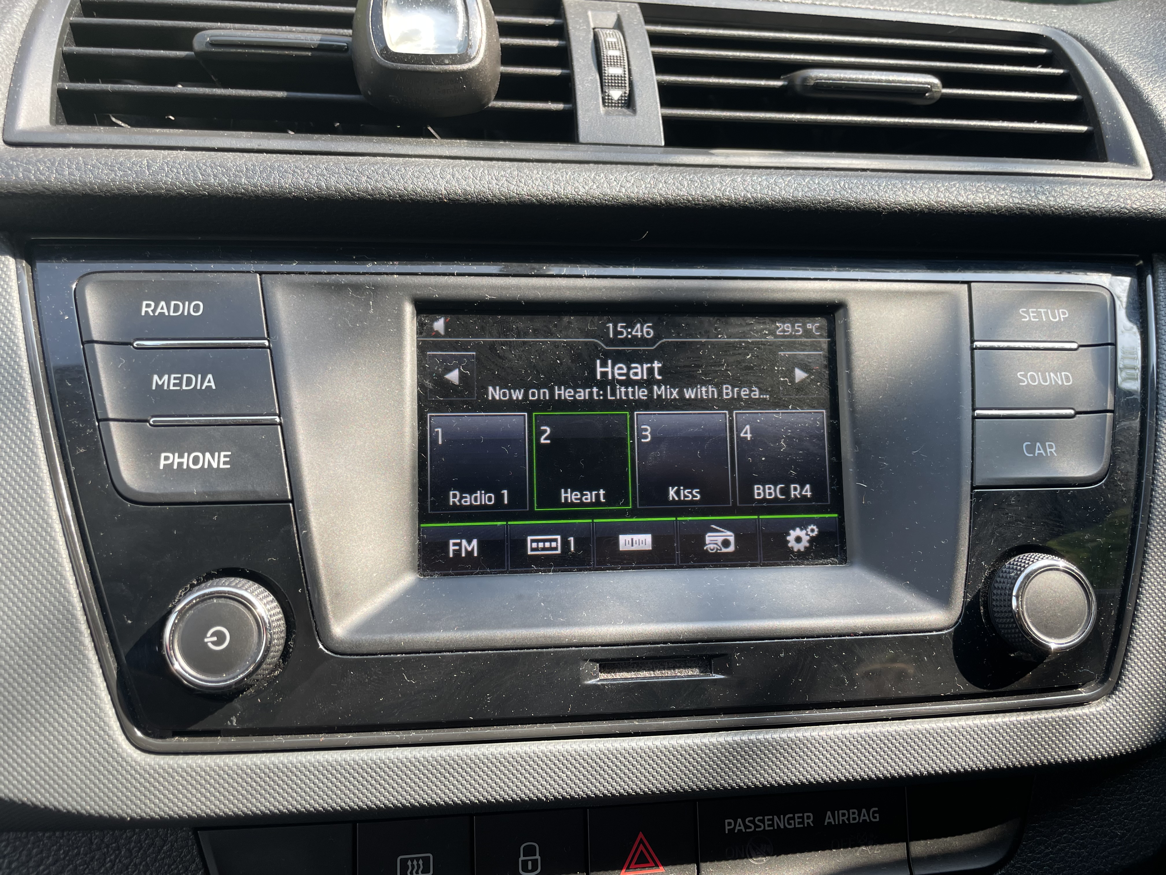 Can I retrofit a Apple play headunit with my basic original headunit