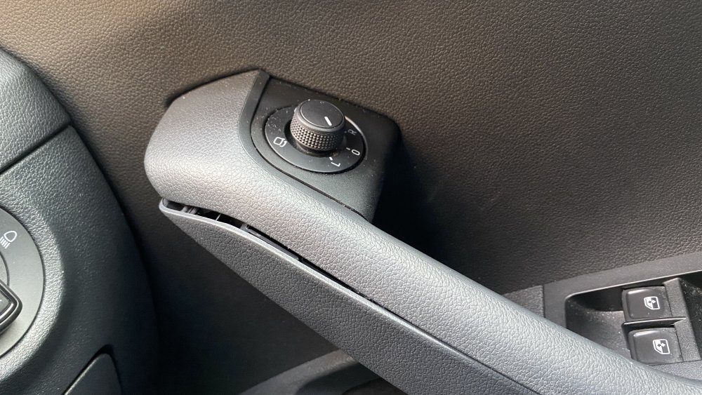 Handle.jpg