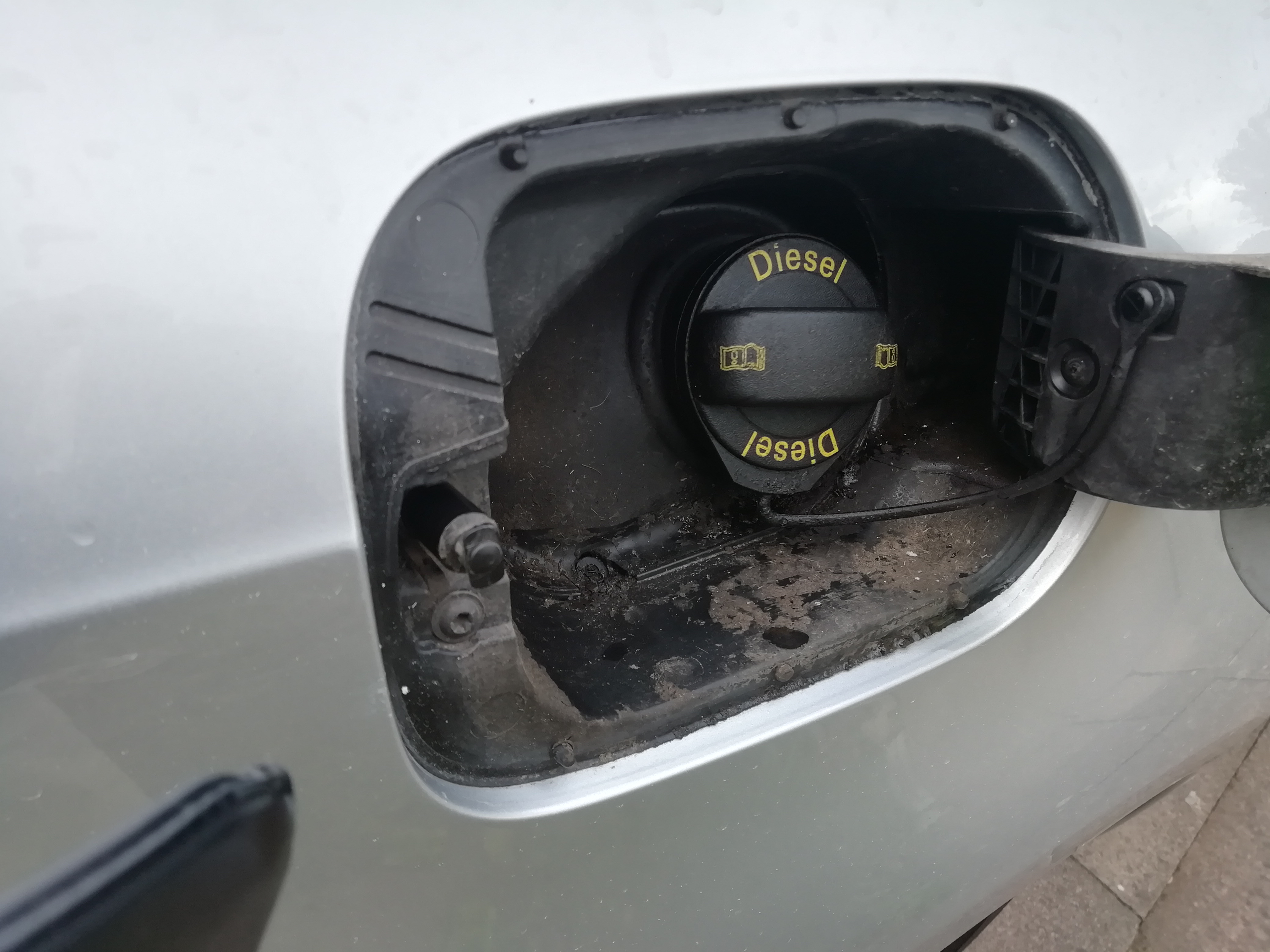 Diesel pump keeps clicking when fuelling at petrol station Skoda Octavia Mk III (2013 2020