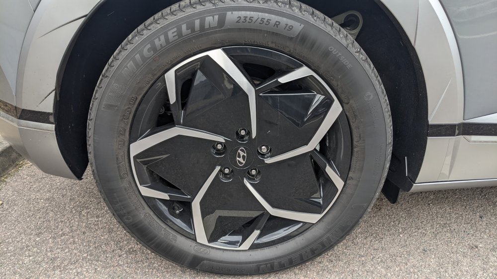 Ioniq5-1.thumb.jpg.d418eac82bb4c3ad0fe6d3a709bf40f2.jpg