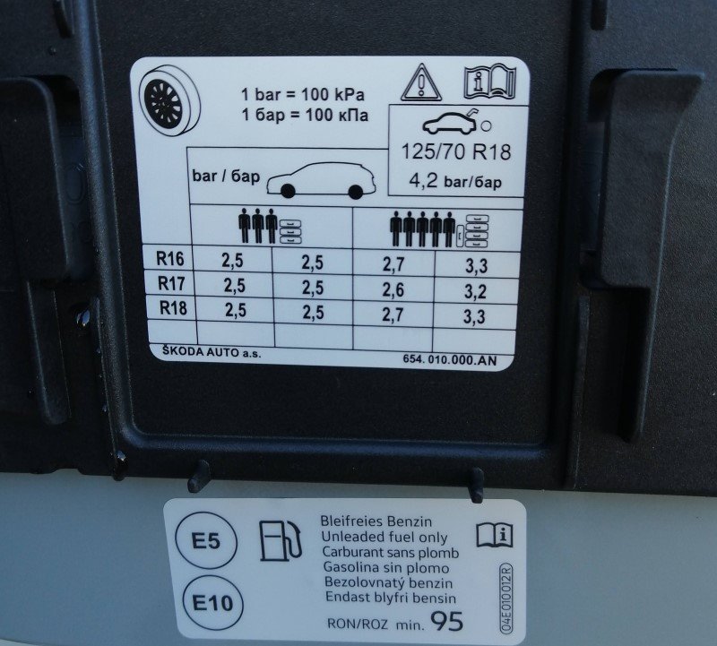 1655524432_Fuelfiller.jpg.d8c02f288e825be8eeb4e2f35a0b3454.jpg