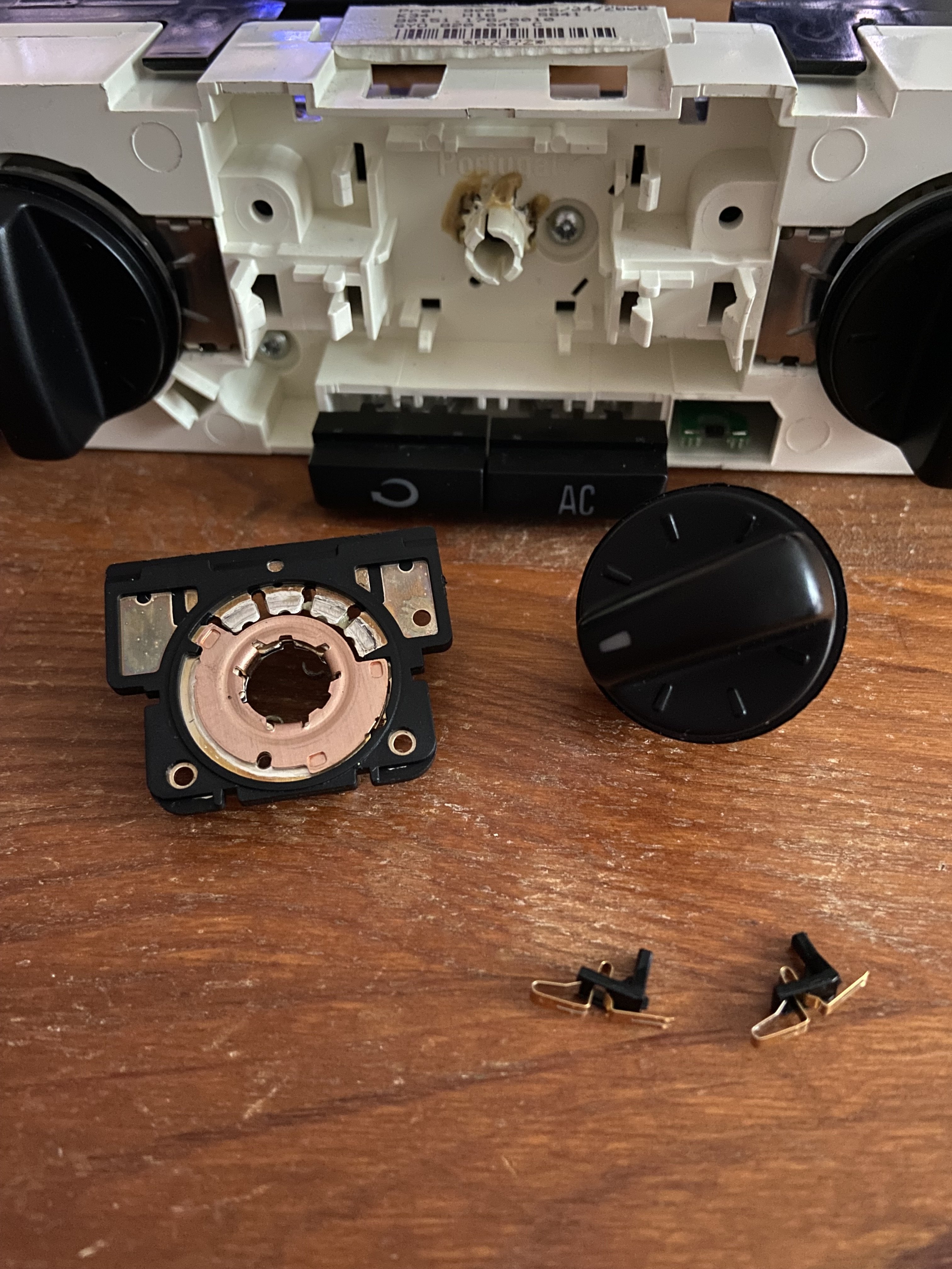 Need help with heater control knob. Skoda Fabia Mk I (19992007