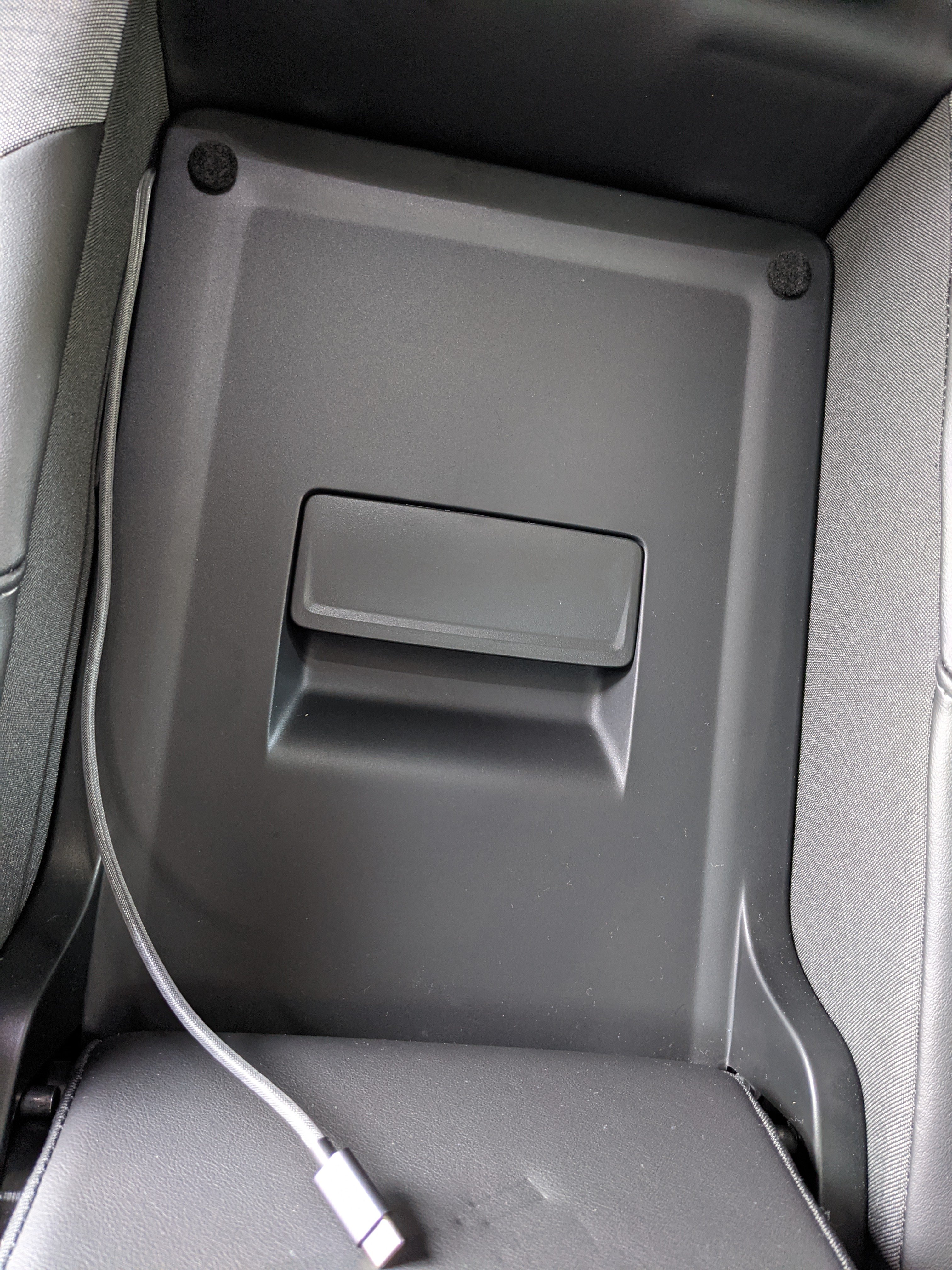Enyaq rear USB sockets not working Skoda Enyaq BRISKODA