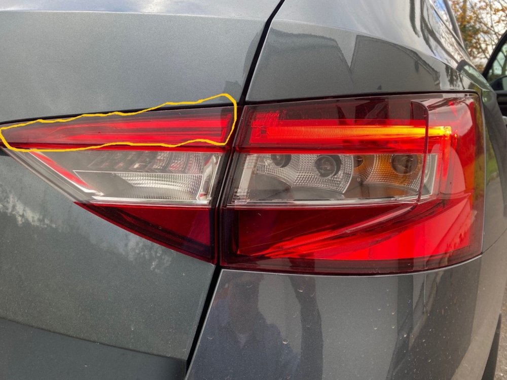 tail light.jpg