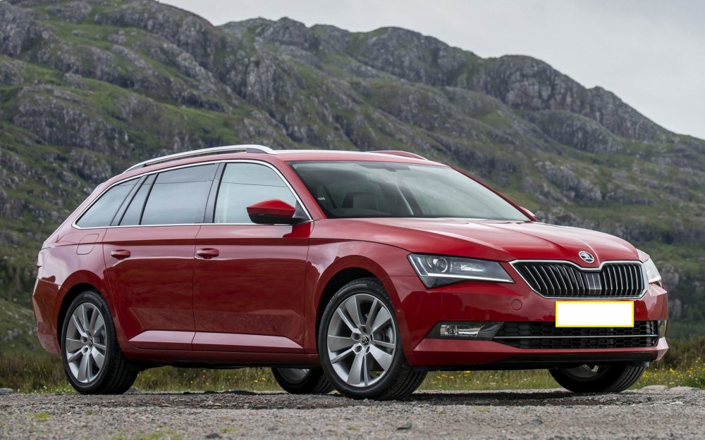 20_Skoda-Superb-Combi-3.jpg
